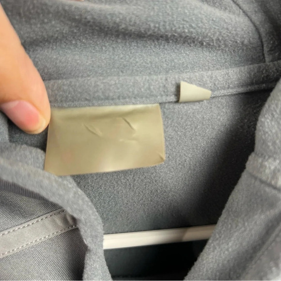 🩶 Athleta Medium Hoodie Plush Tech Running Pullover Hooded Sweater 138249 Gray - Picture 11 of 13